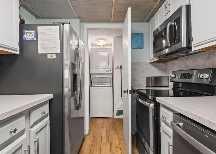 Gulf Tower 8c Holiday home *