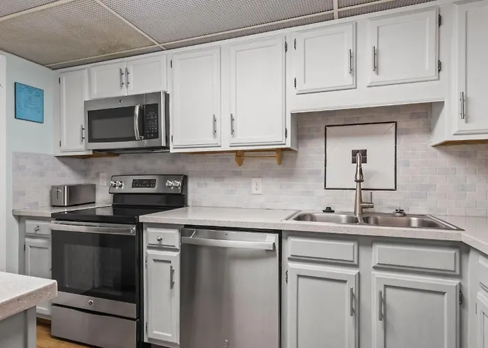 Gulf Tower 8c Holiday home *